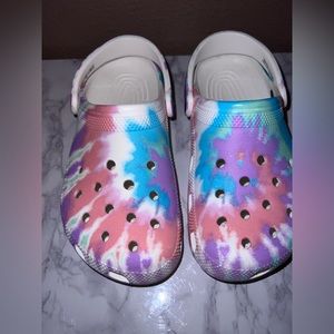 Crocs Tie Dye Pink Purple Blue White Size 6